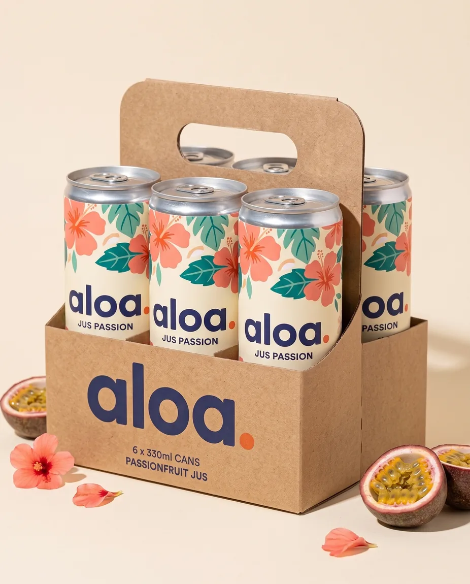 Le pack de six canettes, fruits de la passion et fleurs d'hibiscus